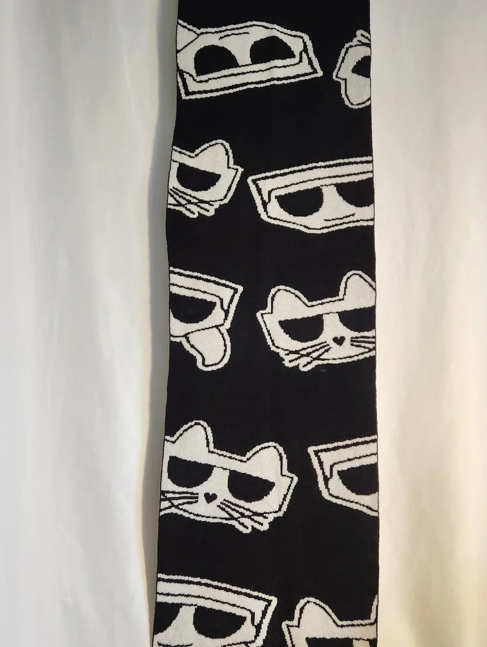 Knit Scarf Black/White NWT